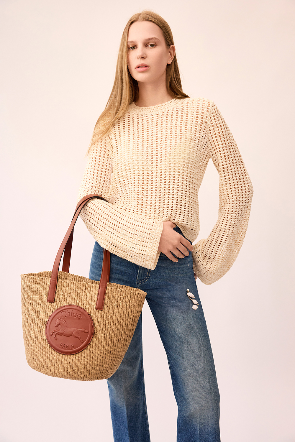 תמונת כל הלוק של תיק סל גדול